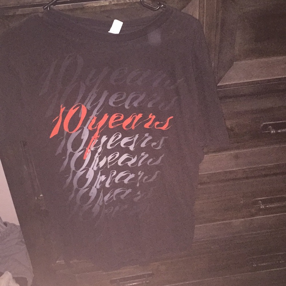 10 Years band tee